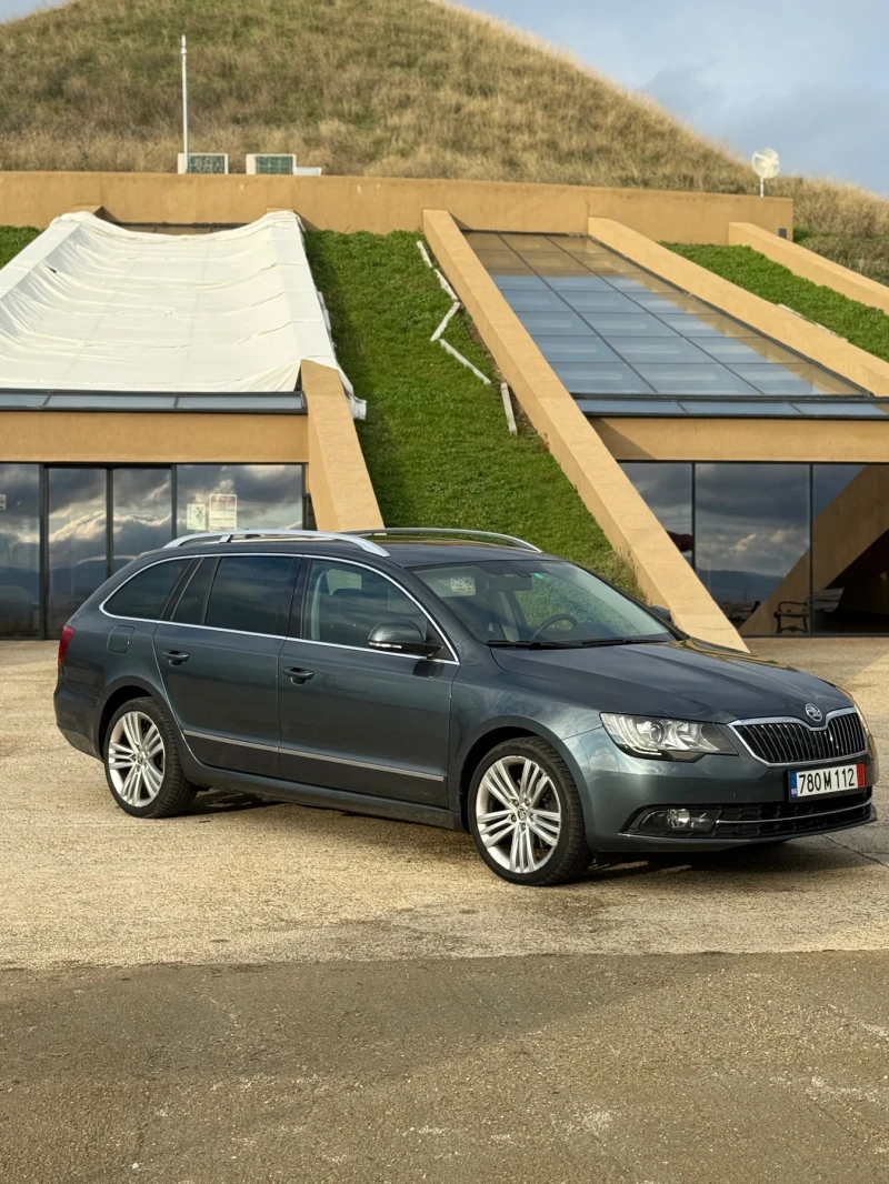 Skoda Superb 2.0 TDI* 4x4* PANO* 170hp* DSG 6ск* FACE, снимка 3 - Автомобили и джипове - 52627742