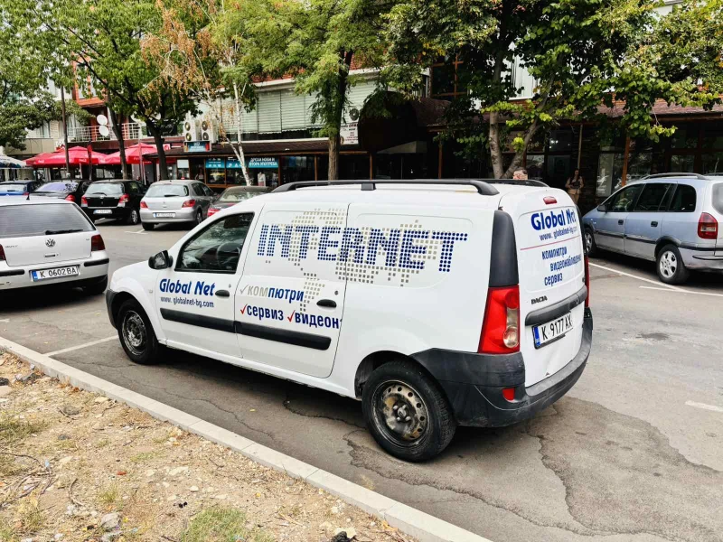 Dacia Logan, снимка 2 - Автомобили и джипове - 52663159