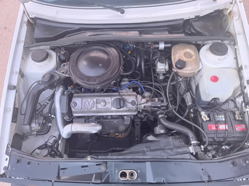 VW Golf 1.3 КАРБУРАТОР 1986г., снимка 13 - Автомобили и джипове - 52671738