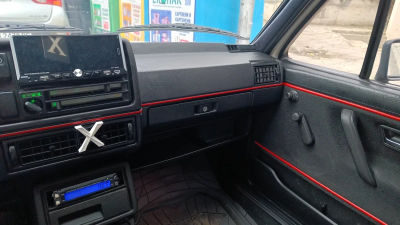 VW Golf 1.3 КАРБУРАТОР 1986г., снимка 7 - Автомобили и джипове - 52671738