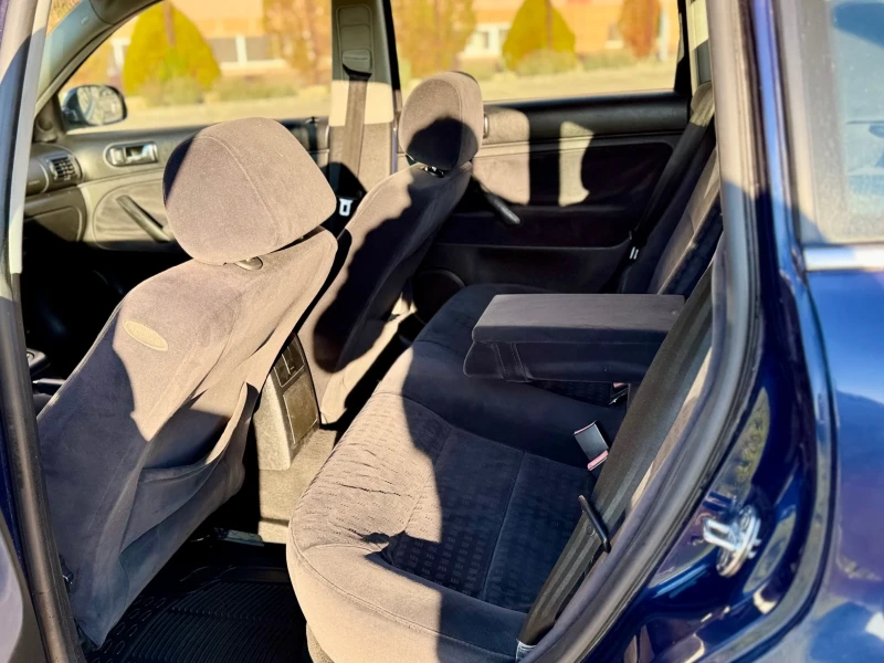 VW Passat, снимка 5 - Автомобили и джипове - 52741160