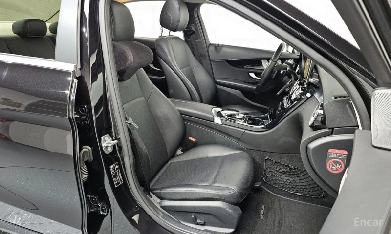 Mercedes-Benz C 200, снимка 10 - Автомобили и джипове - 52840437