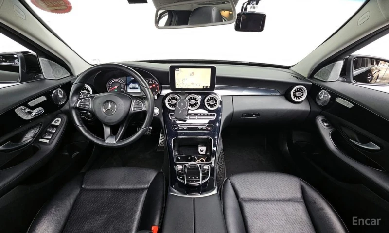 Mercedes-Benz C 200, снимка 7 - Автомобили и джипове - 52840437