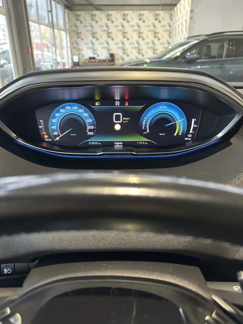 Peugeot 3008 Plug-In Hybrid 300 hp 4x4 Allure, снимка 8 - Автомобили и джипове - 52866013