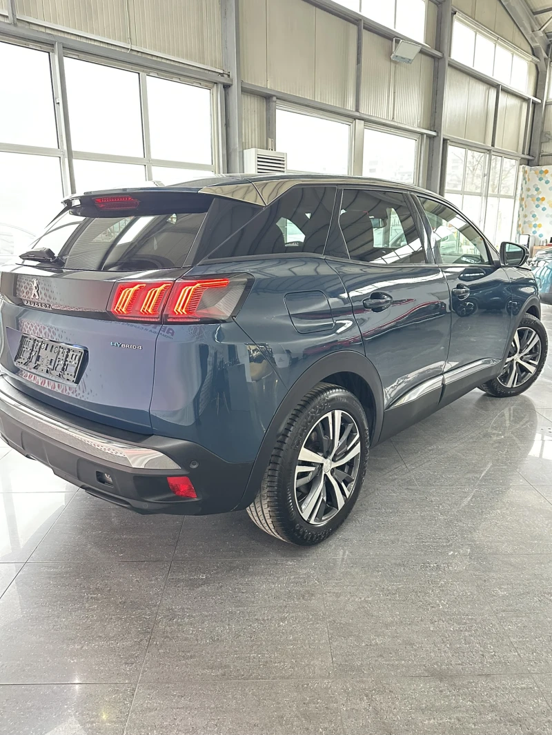 Peugeot 3008 Plug-In Hybrid 300 hp 4x4 Allure, снимка 5 - Автомобили и джипове - 52866013