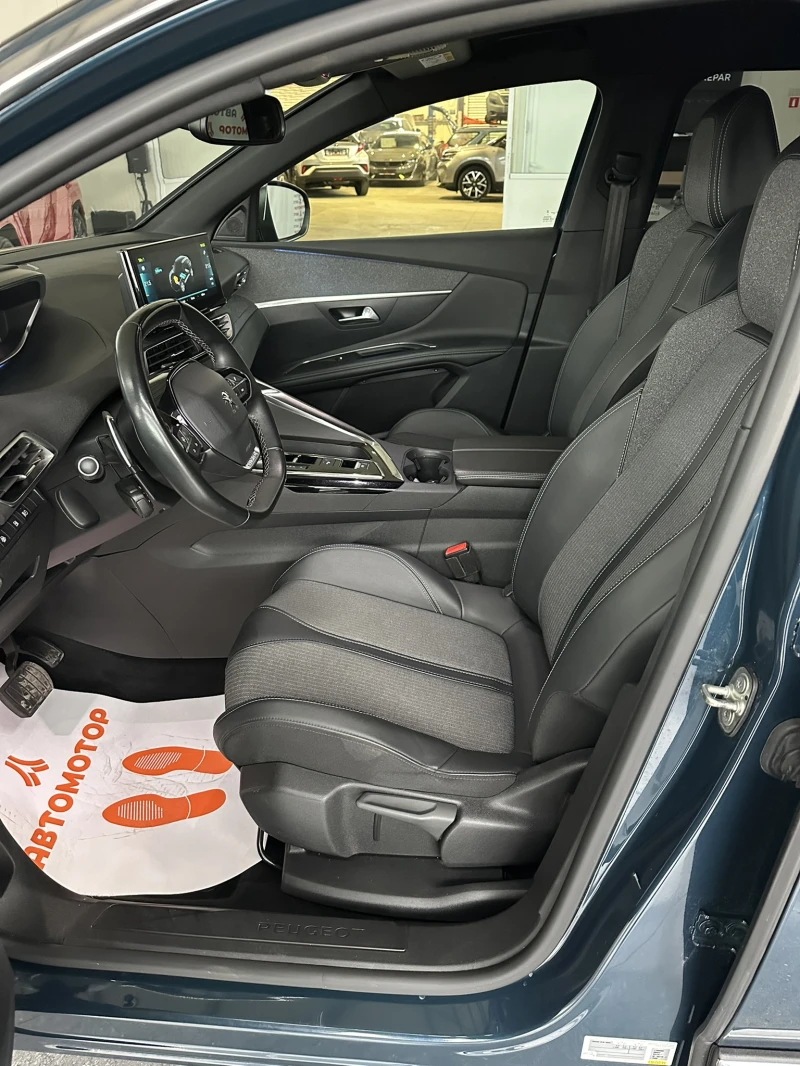 Peugeot 3008 Plug-In Hybrid 300 hp 4x4 Allure, снимка 13 - Автомобили и джипове - 52866013