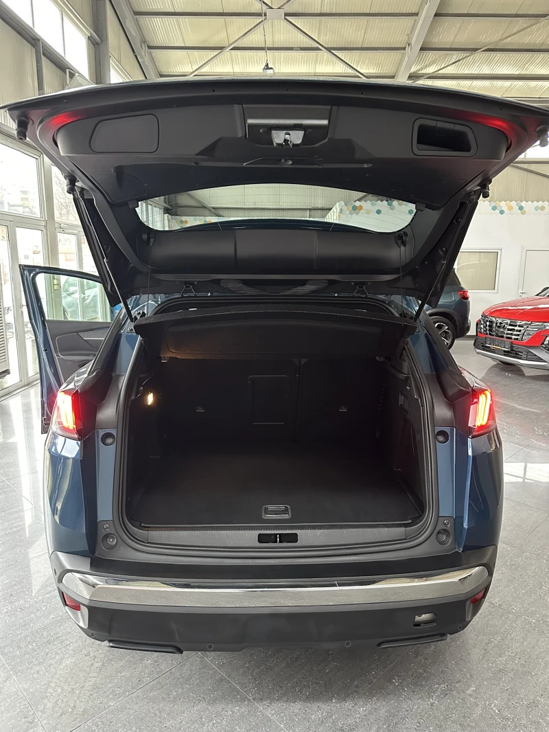 Peugeot 3008 Plug-In Hybrid 300 hp 4x4 Allure, снимка 7 - Автомобили и джипове - 52866013