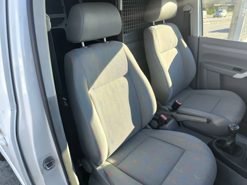 VW Caddy 1.9TDI, снимка 8 - Автомобили и джипове - 52954596