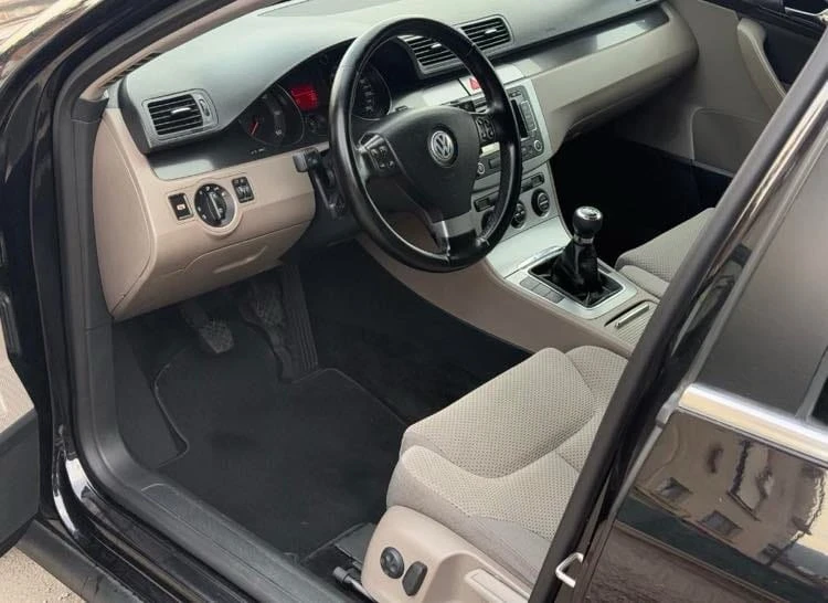 VW Passat 2.0 TDI BMP, снимка 11 - Автомобили и джипове - 46127967