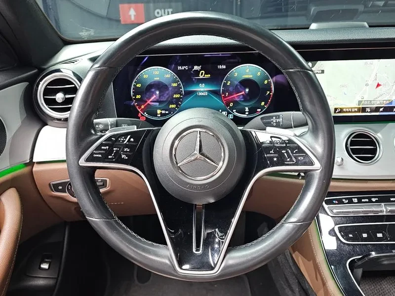 Mercedes-Benz E 250 Avantgarde, снимка 13 - Автомобили и джипове - 55137088