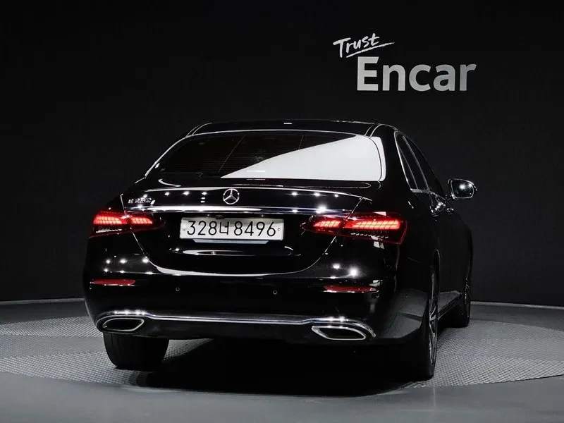 Mercedes-Benz E 250 Avantgarde, снимка 4 - Автомобили и джипове - 55137088