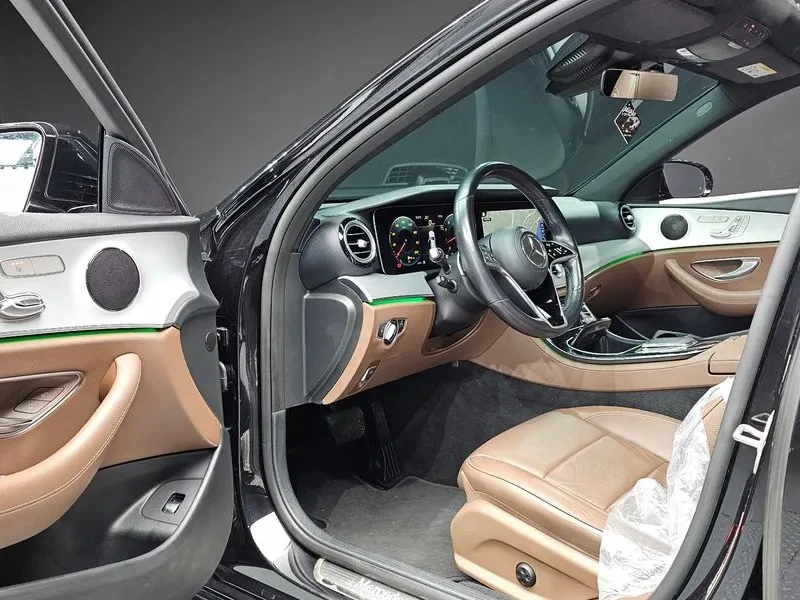 Mercedes-Benz E 250 Avantgarde, снимка 10 - Автомобили и джипове - 55137088