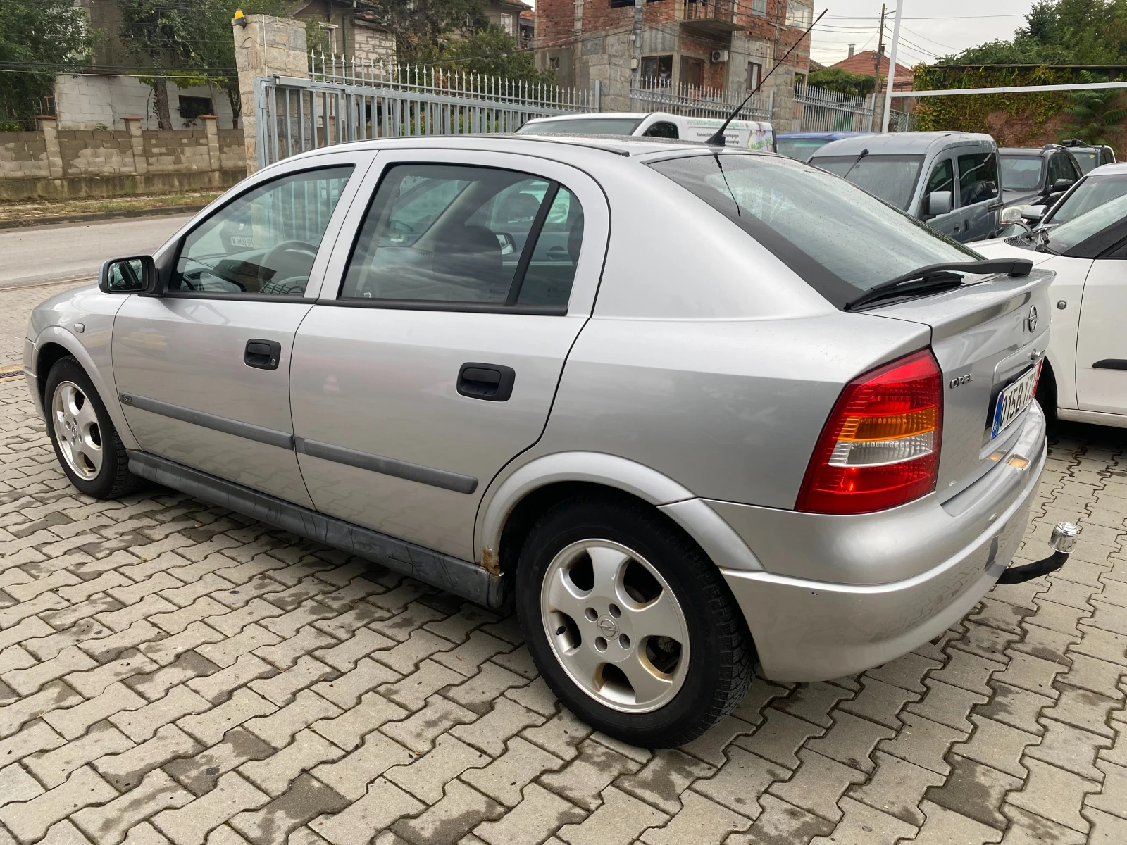 Opel Astra 1.6 101к.с - изображение 2