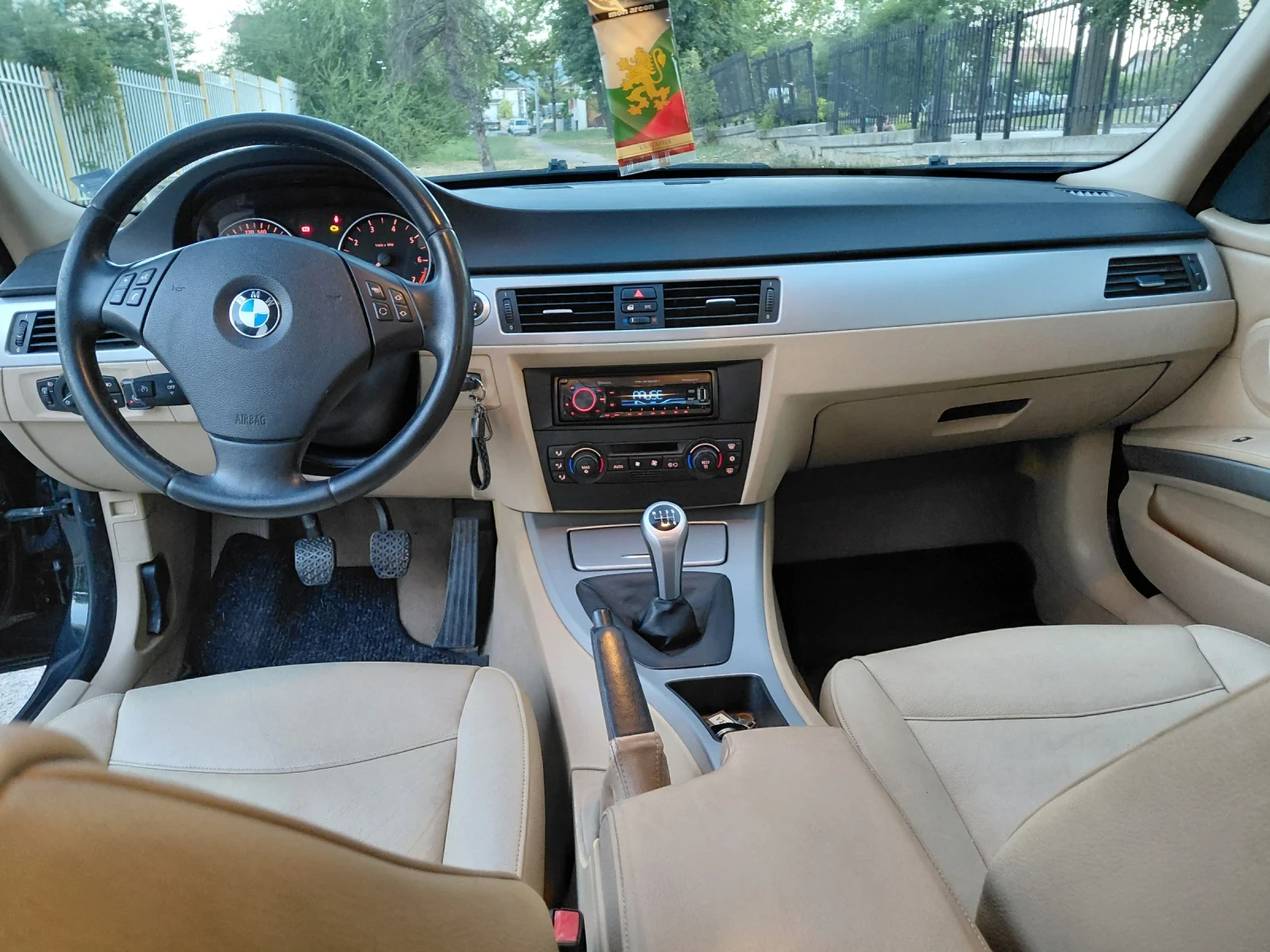 BMW 318 1.8 газ - изображение 8