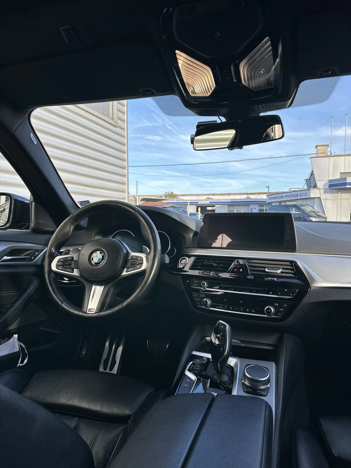 BMW 530 530d xDrive M Sport - изображение 9