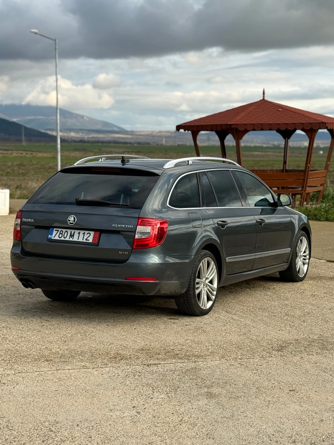 Skoda Superb 2.0 TDI* 4x4* PANO* 170hp* DSG 6��* FACE | Mobile.bg � ����������� 4