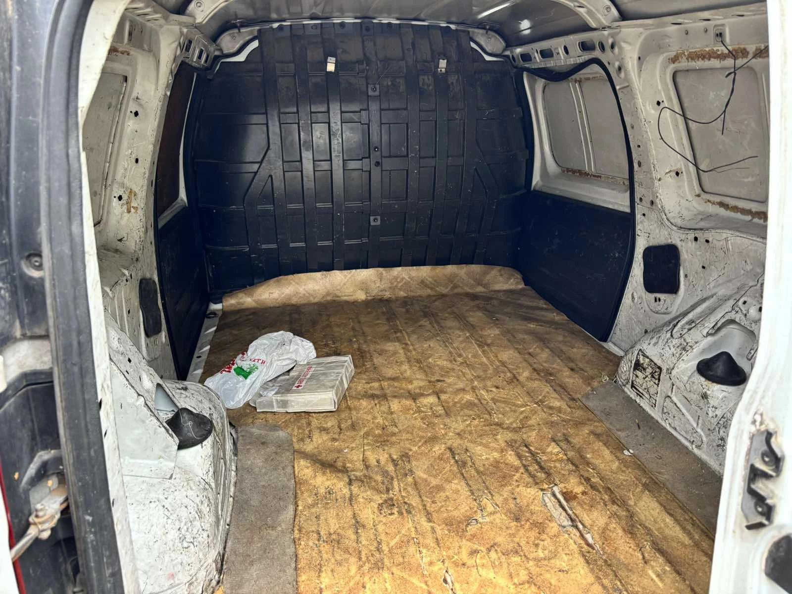 Dacia Logan  - изображение 5