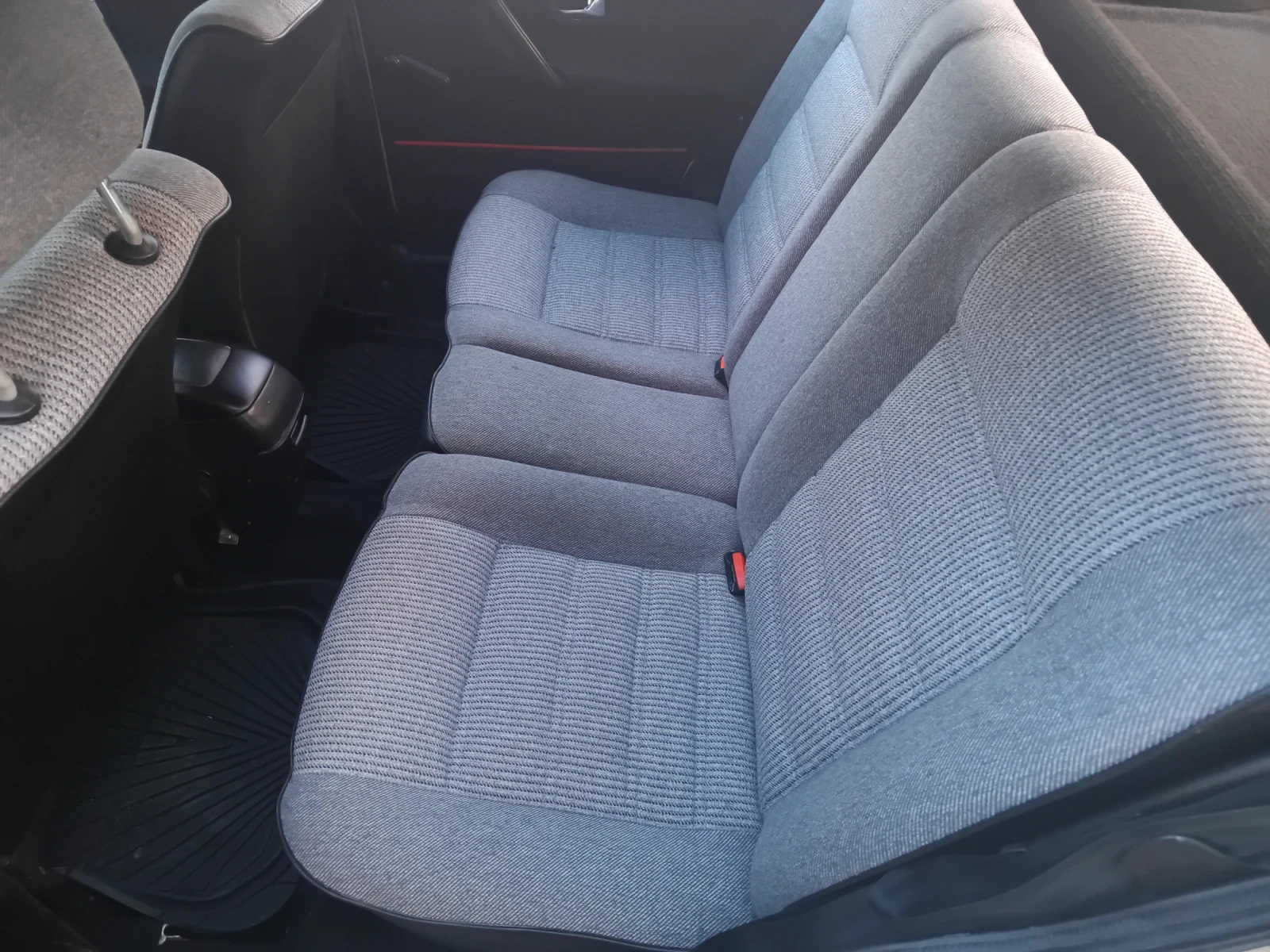 VW Golf 1.3 ���������� 1986�. | Mobile.bg � ����������� 12