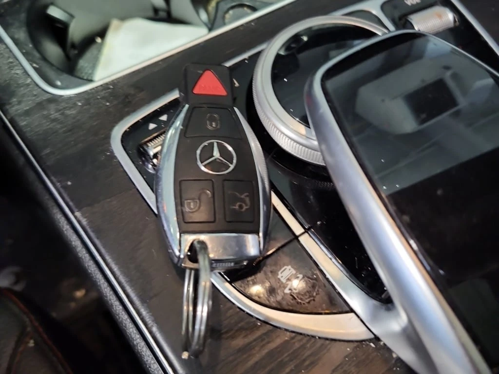 Mercedes-Benz C 450 AMG * CARFAX * ФИНАНСИРАНЕ  - изображение 8