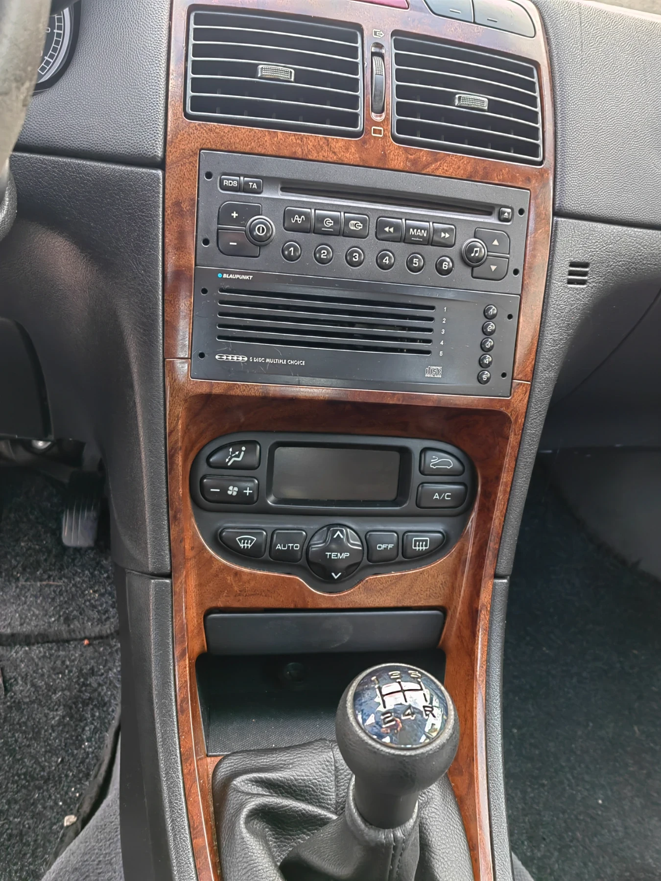 Peugeot 307 2.0 HDI 90к.с. - изображение 6