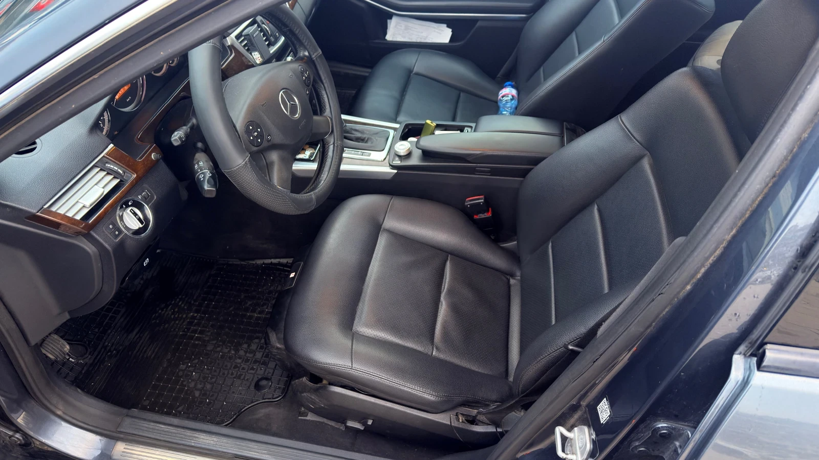 Mercedes-Benz E 220, снимка 6 - Автомобили и джипове - 53730425