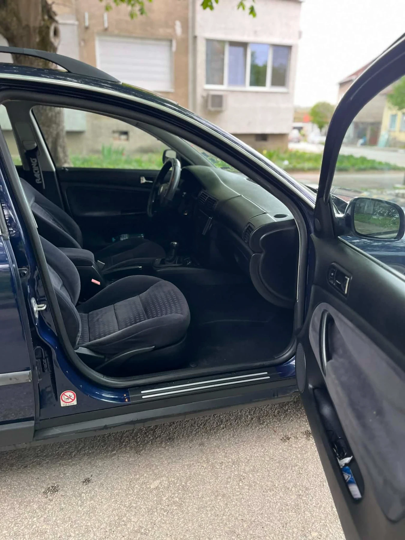 VW Passat 1.9 131кс 2003 г, снимка 7 - Автомобили и джипове - 54294005