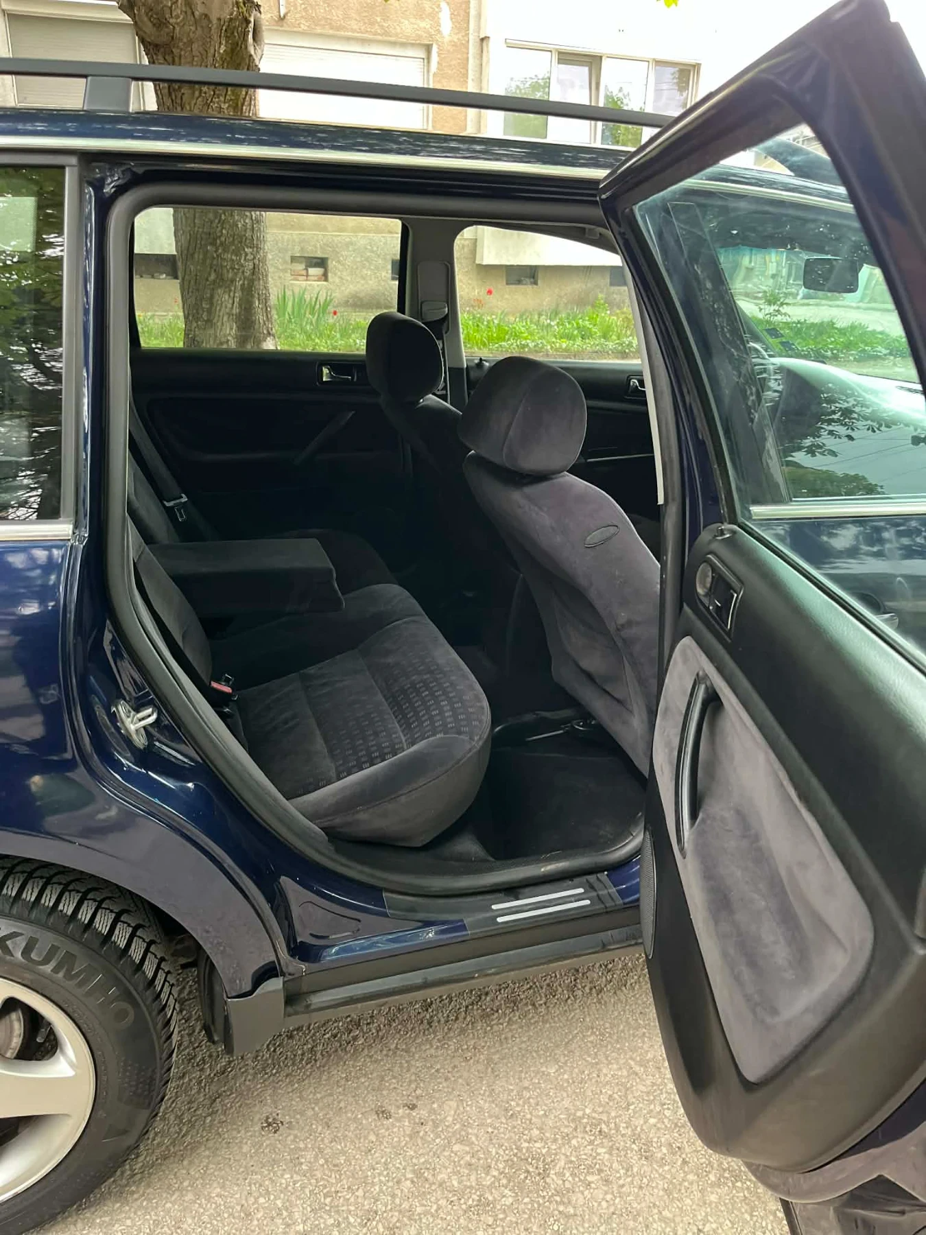 VW Passat 1.9 131кс 2003 г, снимка 8 - Автомобили и джипове - 54294005