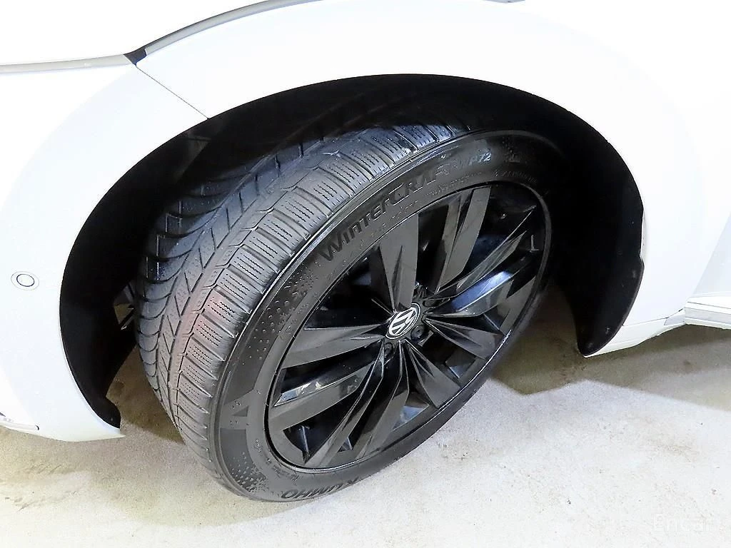 VW Arteon 2.0 TDI Prestige* ПОДГРЕВ* ОБДУХВАНЕ* HEAD-UP* 360, снимка 6 - Автомобили и джипове - 54633361