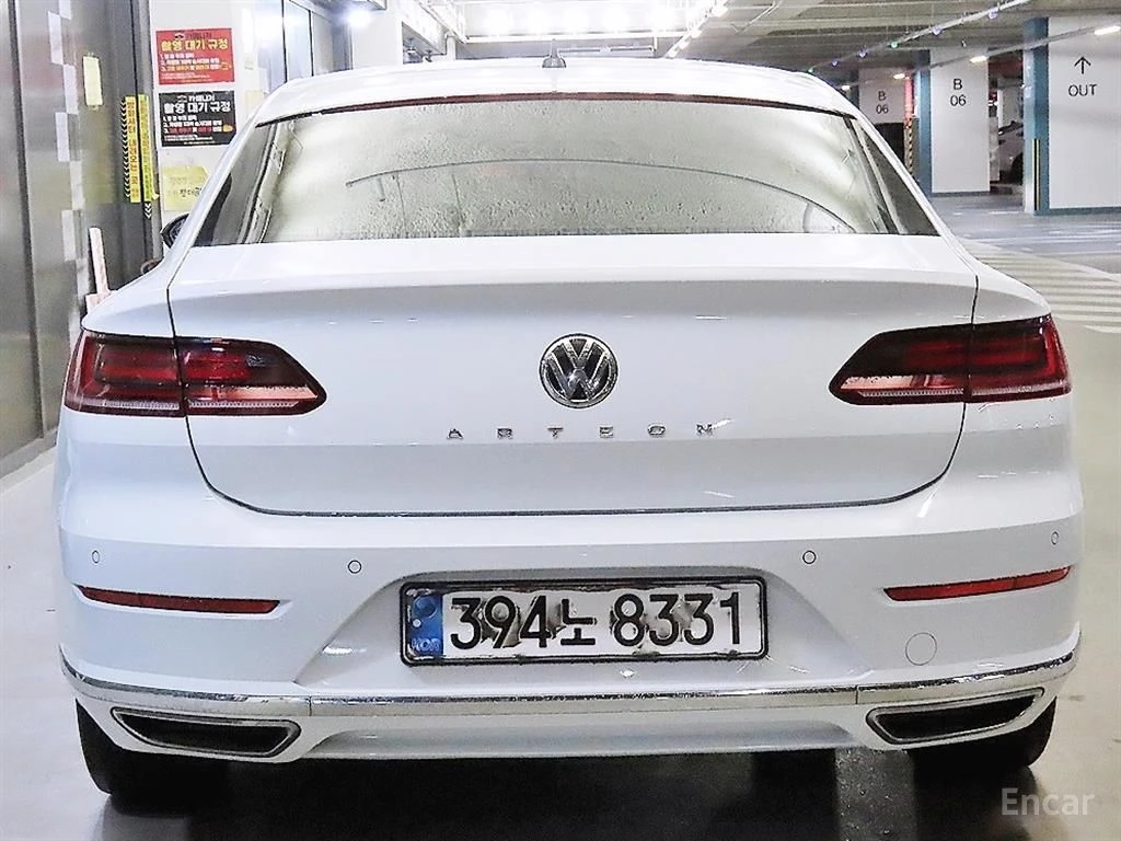 VW Arteon 2.0 TDI Prestige* ПОДГРЕВ* ОБДУХВАНЕ* HEAD-UP* 360, снимка 4 - Автомобили и джипове - 54633361