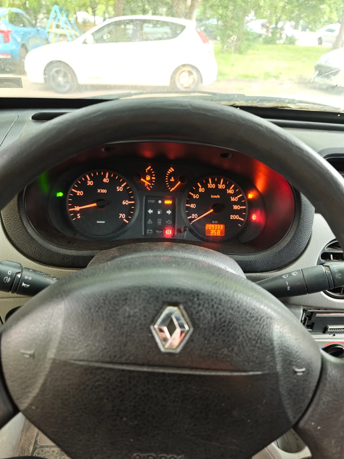 Renault Kangoo 1.5DCI, снимка 6 - Автомобили и джипове - 54633222