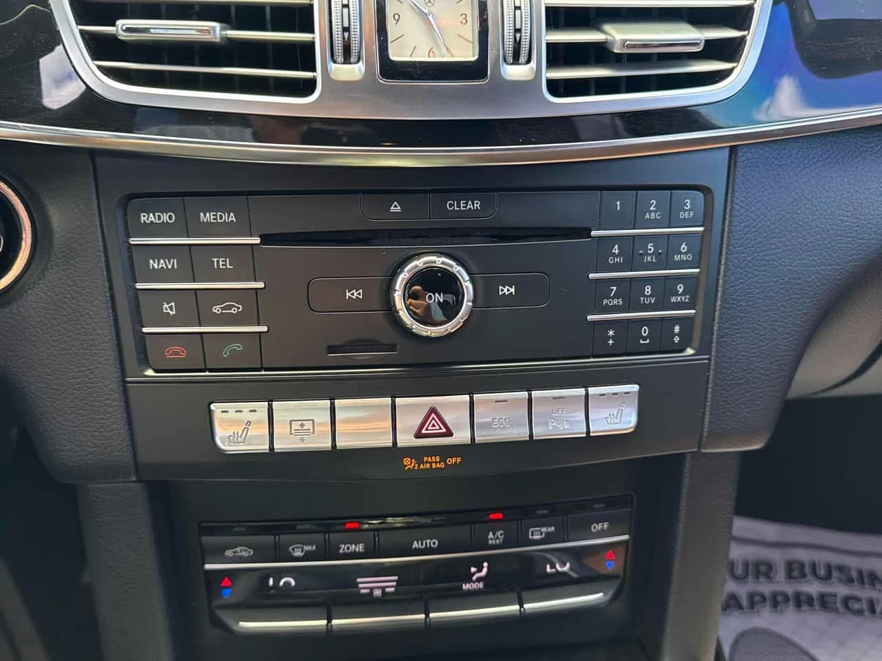 Mercedes-Benz E 400 4MATIC/ПАНОРАМА/ПОДГРЕВИ, снимка 13 - Автомобили и джипове - 55064692