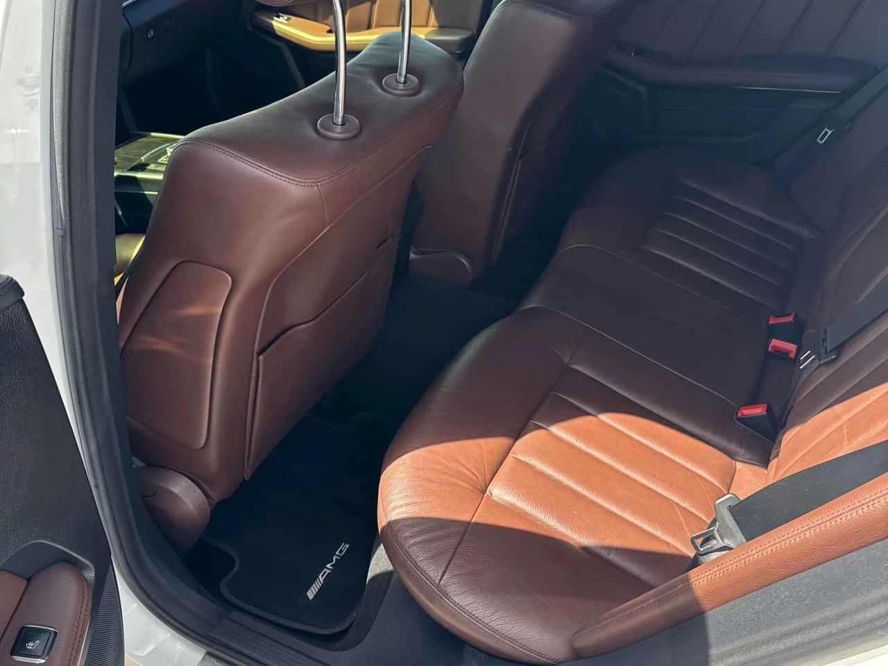 Mercedes-Benz E 400 4MATIC/ПАНОРАМА/ПОДГРЕВИ, снимка 15 - Автомобили и джипове - 55064692