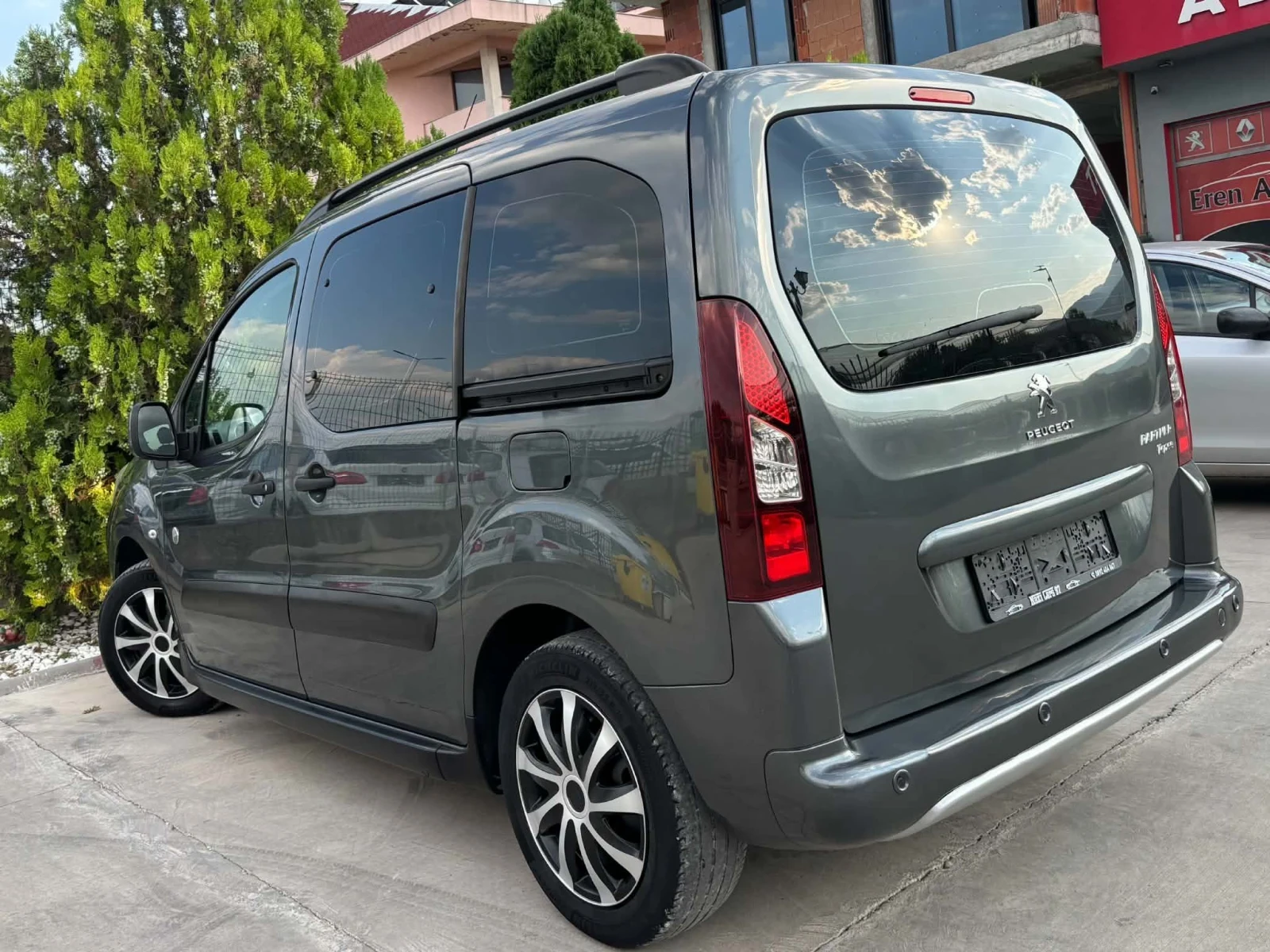 Peugeot Partner 1.6 hdi/ 116 к.с., снимка 5 - Автомобили и джипове - 55590703