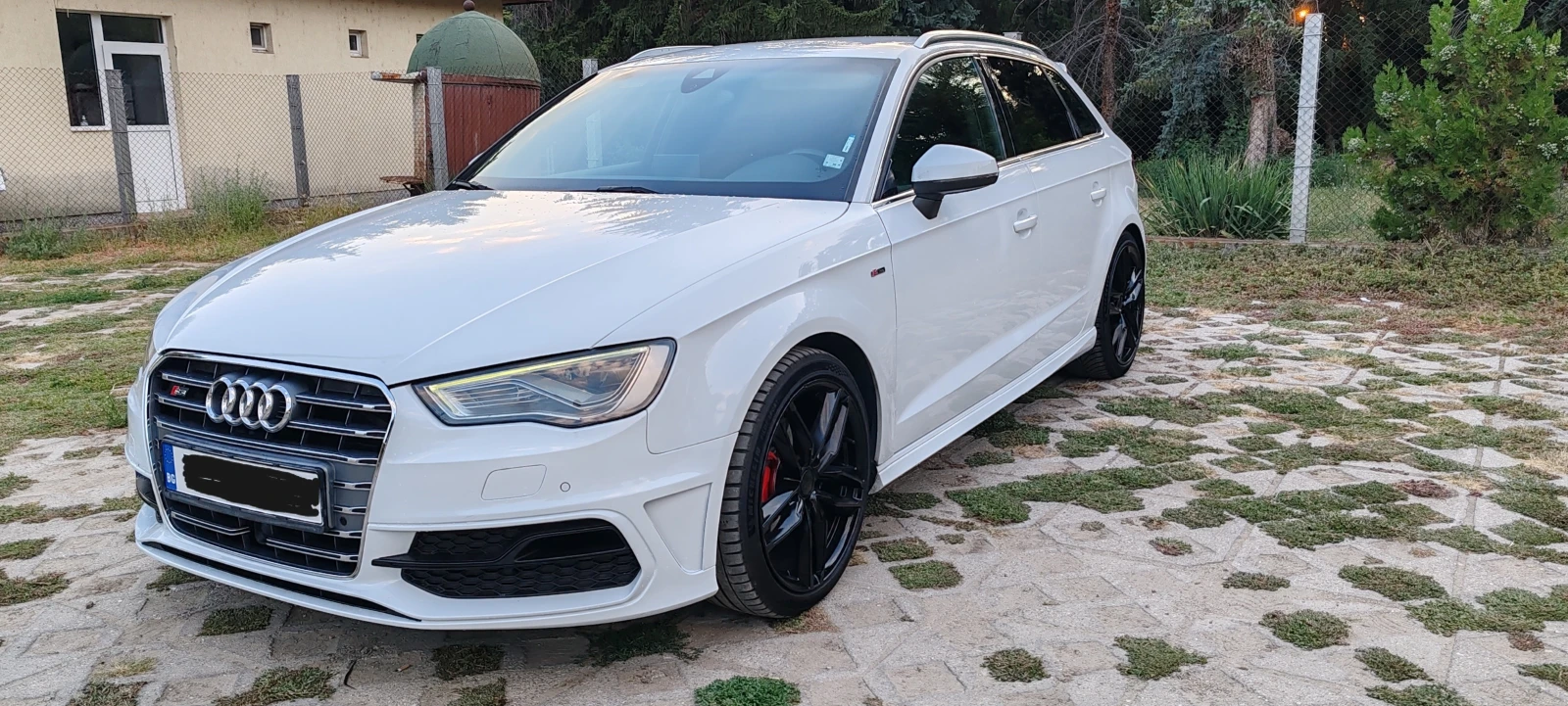 Audi A3 1.6TDI 3xS LINE, снимка 2 - Автомобили и джипове - 55750421