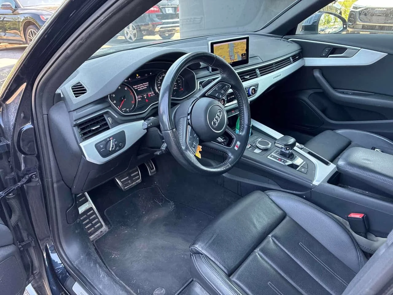 Audi A4 Progressiv  CARFAX, снимка 6 - Автомобили и джипове - 55874981
