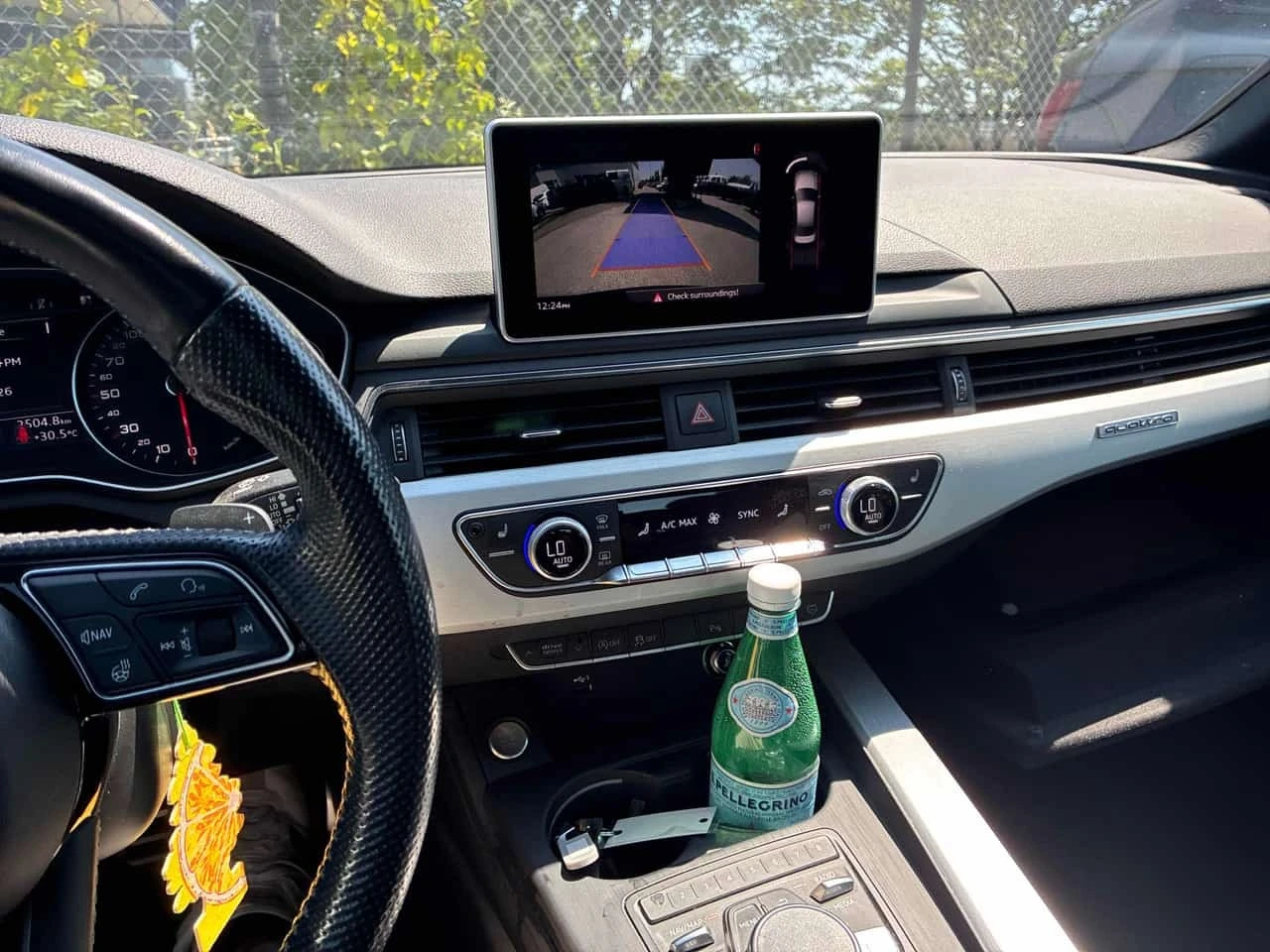 Audi A4 Progressiv  CARFAX, снимка 9 - Автомобили и джипове - 55874981