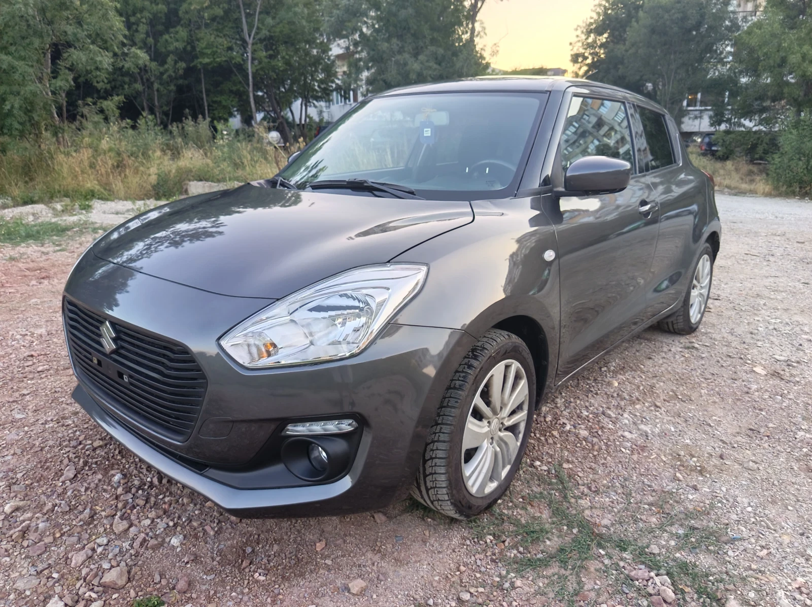 Suzuki Swift 1.2, снимка 3 - Автомобили и джипове - 55908365