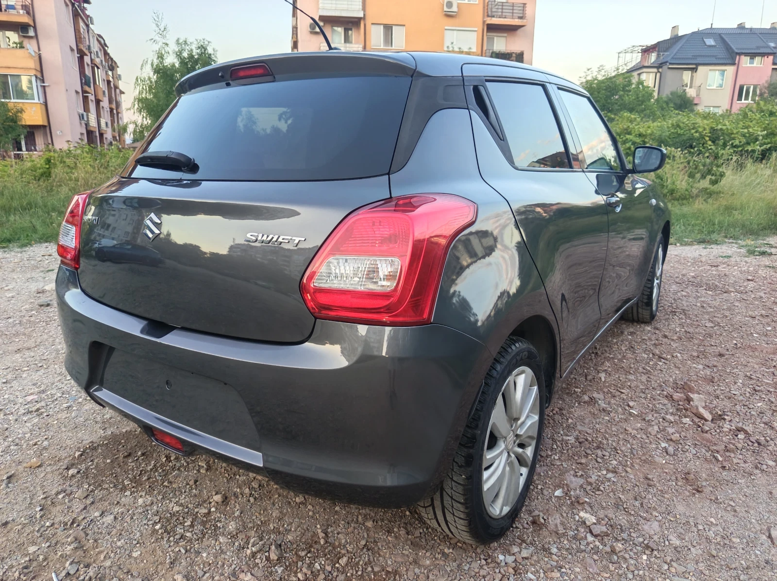 Suzuki Swift 1.2, снимка 4 - Автомобили и джипове - 55908365