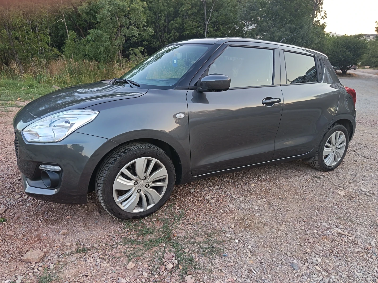 Suzuki Swift 1.2, снимка 10 - Автомобили и джипове - 55908365