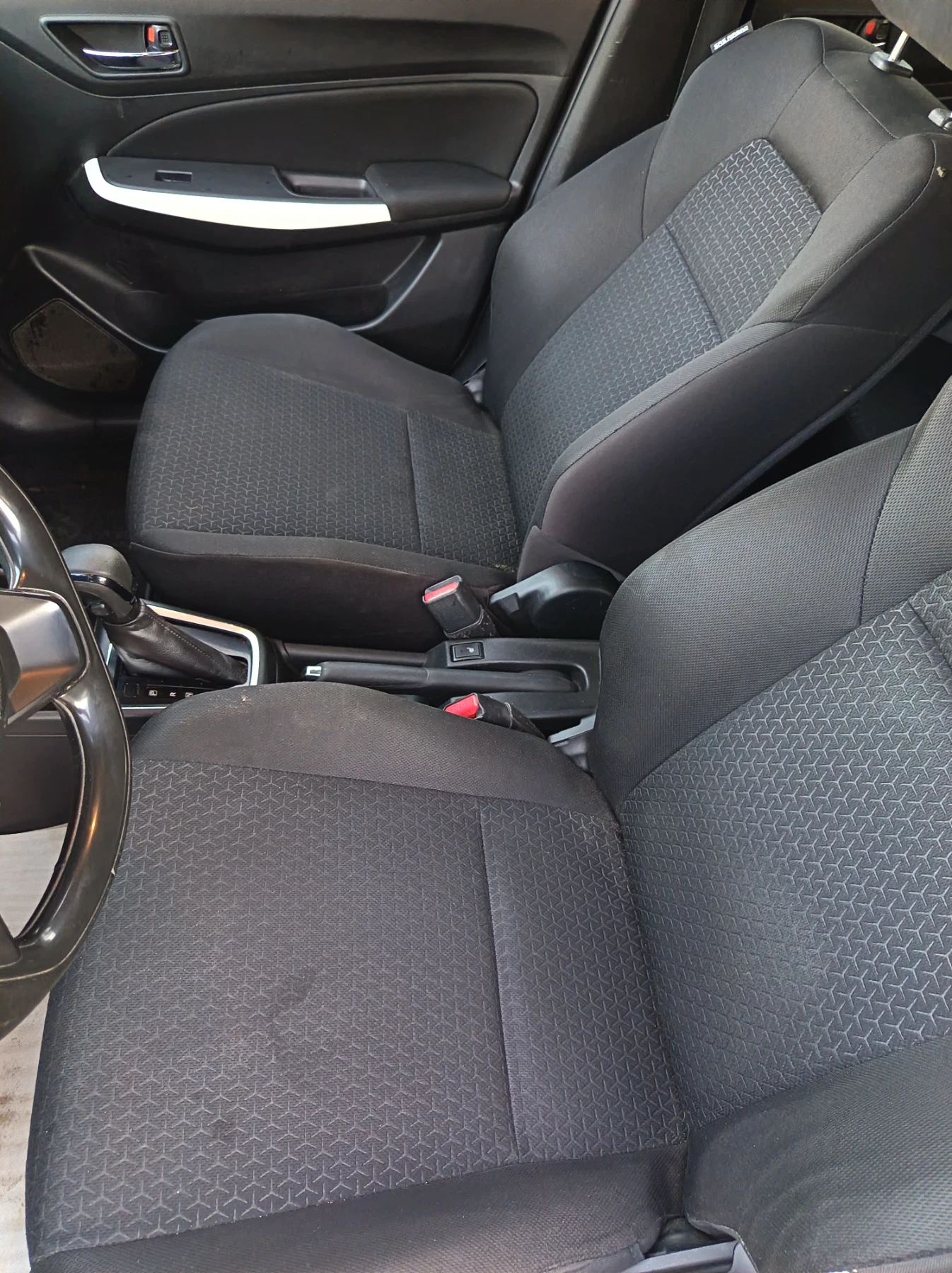 Suzuki Swift 1.2, снимка 16 - Автомобили и джипове - 55908365