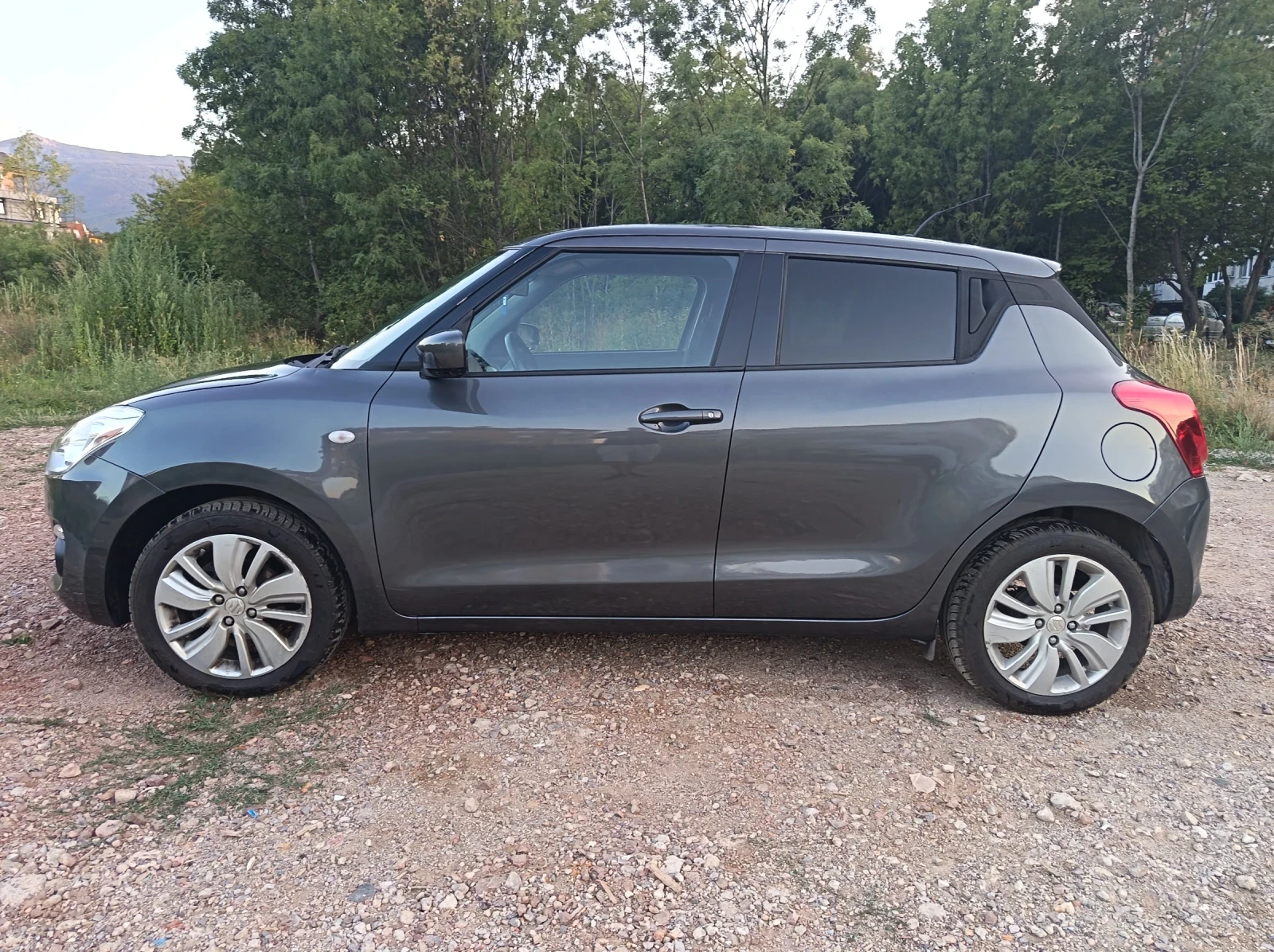 Suzuki Swift 1.2, снимка 11 - Автомобили и джипове - 55908365