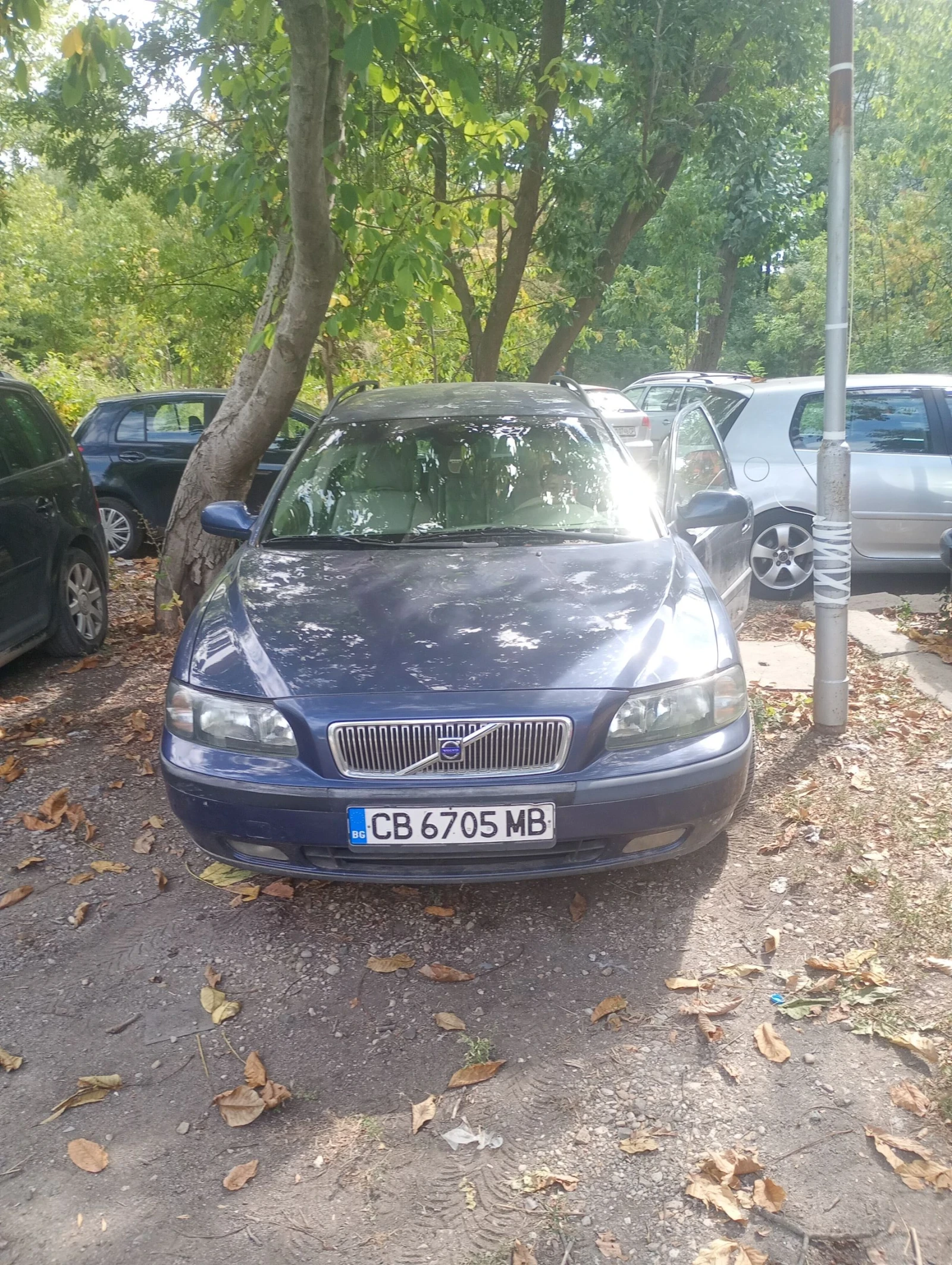 Volvo V70, снимка 2 - Автомобили и джипове - 56167060