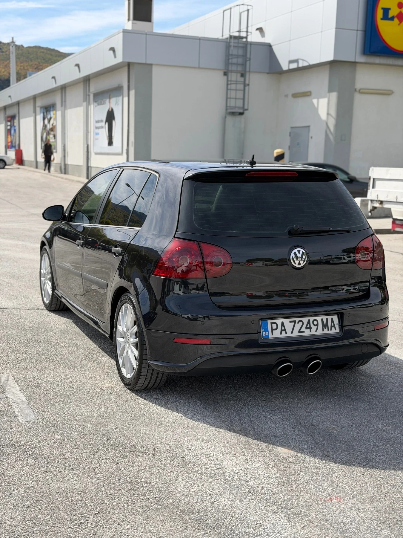 VW Golf, снимка 2 - Автомобили и джипове - 56518023