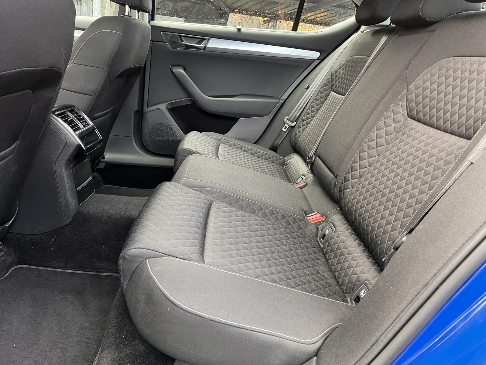 Skoda Superb 1.5 TSI 150 �.� 6�� | Mobile.bg � ����������� 13