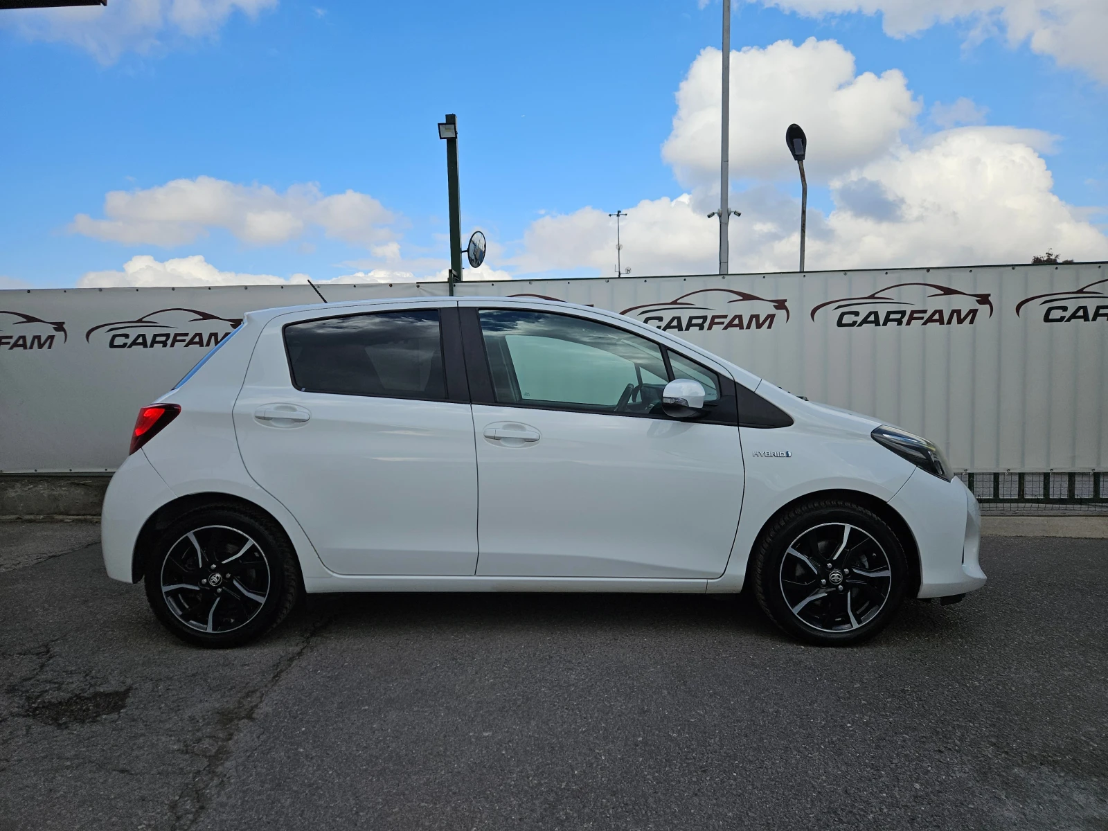 Toyota Yaris 1.5HYBRID/Lounge/�������� ����������/������/������ | Mobile.bg � ����������� 2