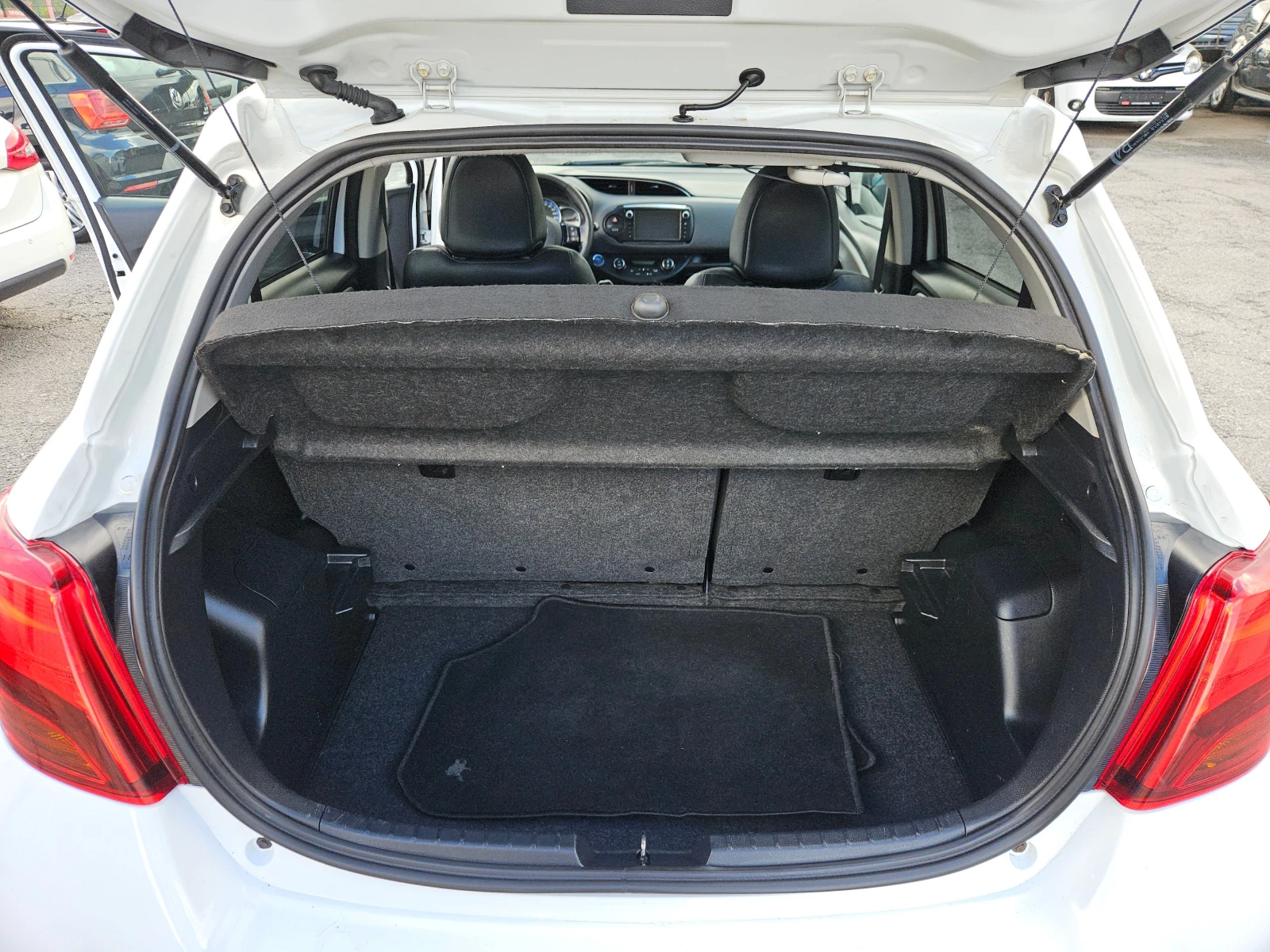 Toyota Yaris 1.5HYBRID/Lounge/�������� ����������/������/������ | Mobile.bg � ����������� 4
