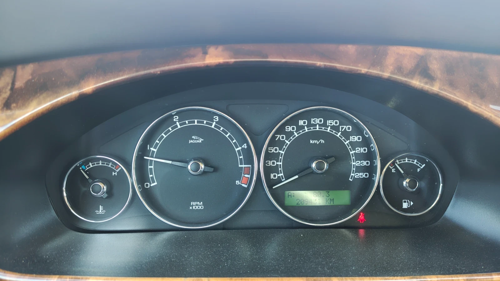 Jaguar X-type 2.2 d, снимка 11 - Автомобили и джипове - 56580130