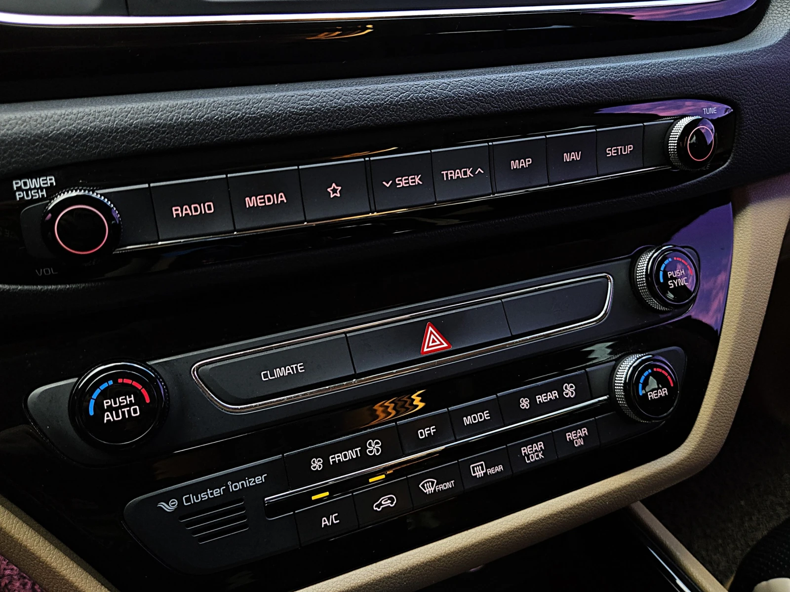 Kia Carnival ��������� ��. �������� ������ ����* encareu.com | Mobile.bg � ����������� 10