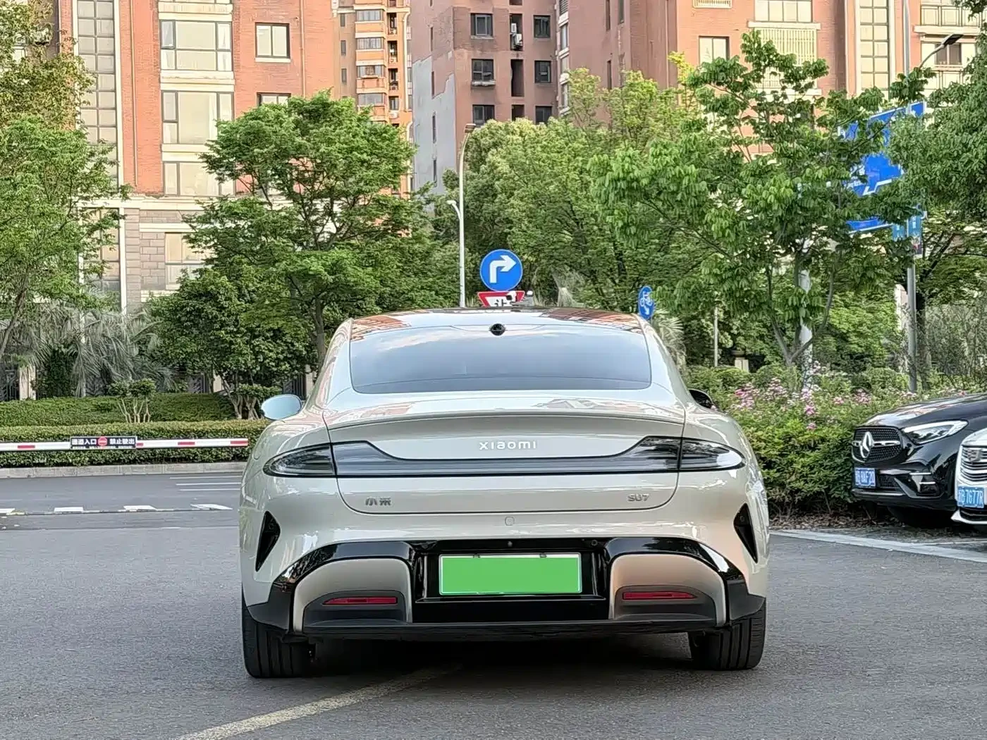 Xiaomi SU7 Ultra Long Range Advanced Smart Drive Pro Edition, снимка 6 - Автомобили и джипове - 56648649