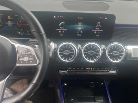 Mercedes-Benz GLB 250 2 КЛЮЧА * СЕРВИЗНА ИСТ * ПАНОРАМА * CARFAX, снимка 12